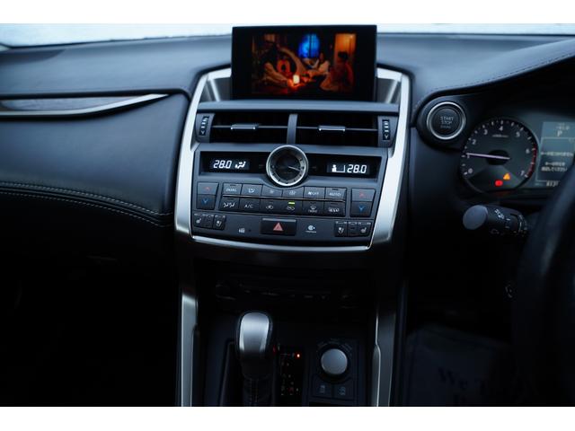 ＮＸ ＮＸ２００ｔ　バージョンＬ　パノラミックガラスルーフ　純正ナビフルセグ地デジ・バックカメラ・パノラミックガラスルーフ・３眼ＬＥＤライト・本革シート・メモリーＰシート・シートヒーターエアコン・ステアヒーター・２列目電動格納・パワーゲート・ＥＴＣ・本州仕入（27枚目）