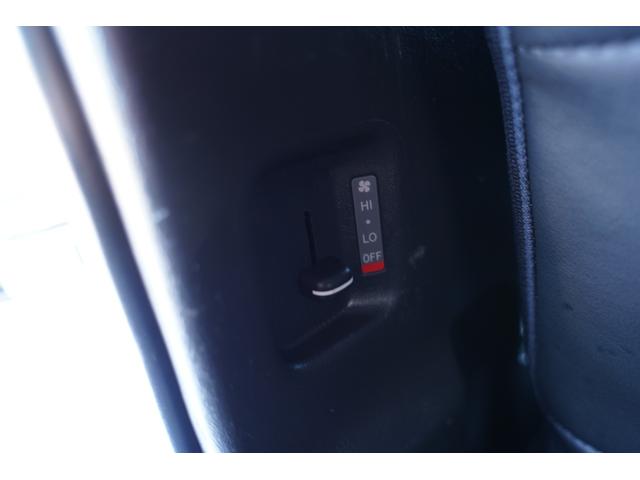 ハイエースバン スーパーＧＬ　ダークプライムＩＩ　５型モデル　社外ナビフルセグ地デジ・Ｂカメラ・両側パワードア・ＬＥＤライト・フォグ・Ｆスポイラー・ルーフスポイラー・モデリスタグリル・社外１８アルミ・寒冷地仕様・ツインバッテリー・純正ＥＧスターター・ワンオーナー（44枚目）