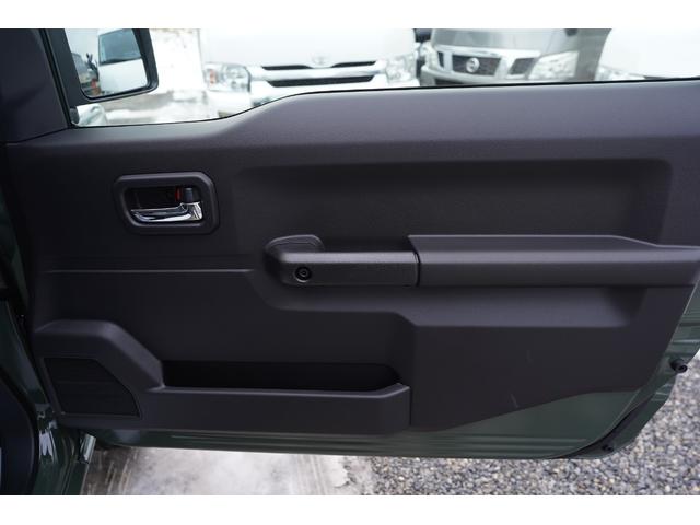 ジムニー ＸＣ　改良５型ＮＥＷモデル　届出済未使用車・改良５型ＮＥＷモデル・デュアルセンサーサポート２・レーンキープ・追走アダプティブクルーズ・Ｆ／Ｒ誤発進抑制機能・ＬＥＤライト・スマートキー・ミラーヒーター・シートヒーター・Ｉストップ（19枚目）