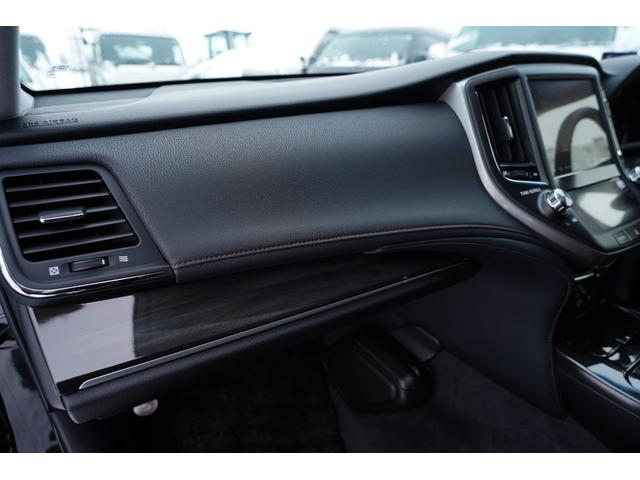 クラウン アスリートＧｉ－Ｆｏｕｒ　純正ナビフルセグ地デジ・Ｂカメラ・ＴＲＤエアロ・Ｒスポイラー・黒革シート・メモリーＰシート・シートヒーターエアコン・１８スパッタアルミ・カードキー・純正スターター・前後ドラレコ・ＥＴＣ・寒冷地仕様（25枚目）