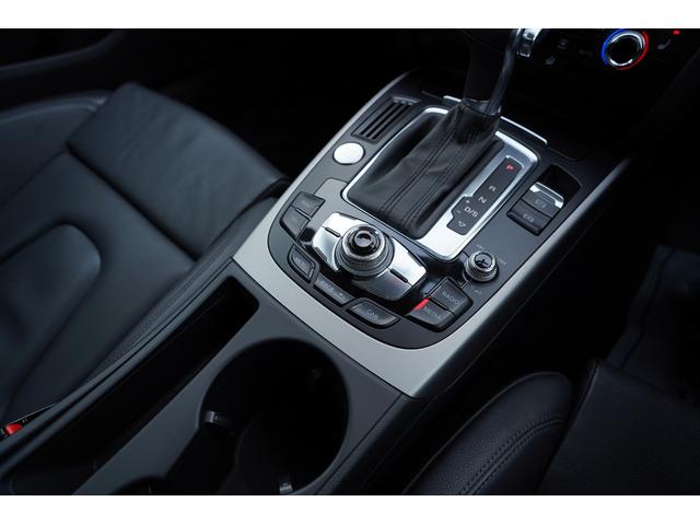 Ａ５スポーツバック ２．０ＴＦＳＩクワトロターボ後期モデル　後期モデル・純正ＭＭＩナビフルセグ地デジ・バックカメラ・黒革シート・パワーシート・シートヒーター・ミラーヒーター・ブレーキホールド・ＥＴＣ・パドルシフト・スマートキー・ワンオーナー・本州仕入（30枚目）