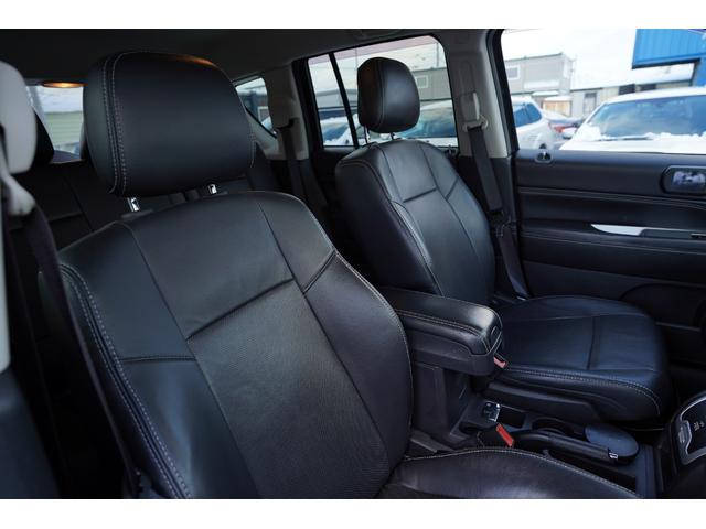 ジープ・コンパス リミテッド　社外ナビフルセグ地デジ・バックカメラ・ＢＯＳＴＯＮプレミアムサウンド・黒革シート・パワーシート・シートヒーター・ＥＴＣ・クルコン・純正１８アルミ・キーレス（16枚目）