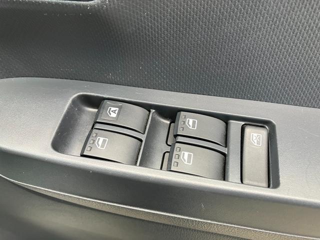 ミライース Ｌ　ＳＡＩＩＩ　４ＷＤ　夏冬タイヤ　純正ＣＤプレイヤー　キーレス　アイドリングストップ　クリアランスソナー　オートマチックハイビーム　衝突軽減ブレーキ　横滑り防止装置　ＥＴＣ（18枚目）