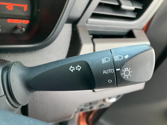 ルーミー X 4WD スマアシ 社外ナビ バックカメラ 夏冬タイヤ付き スマートキー フルセグTV 片側パワスラ オートライト アイドリングストップ クリアランスソナー 衝突軽減ブレーキ 横滑り防止装置(17枚目)