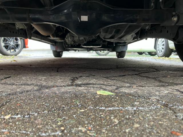 ハイゼットカーゴ クルーズＳＡＩＩＩ　純正ナビ　キーレス　スマアシ　フルセグＴＶ　アイドリングストップ　ＬＥＤライト　ＥＴＣ　電格ミラー（8枚目）