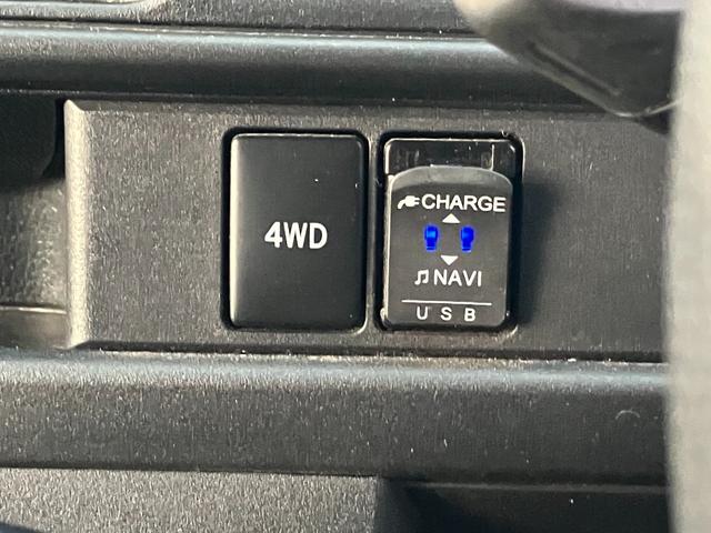 ハイゼットカーゴ クルーズＳＡＩＩＩ　純正ナビ　キーレス　スマアシ　フルセグＴＶ　アイドリングストップ　ＬＥＤライト　ＥＴＣ　電格ミラー（18枚目）