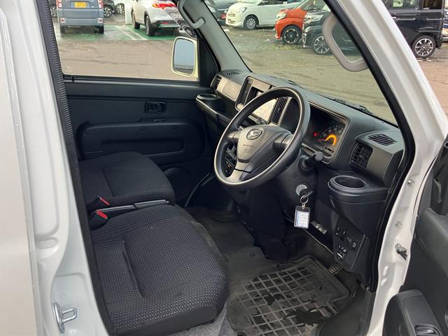 ハイゼットカーゴ クルーズＳＡＩＩＩ　純正ナビ　キーレス　スマアシ　フルセグＴＶ　アイドリングストップ　ＬＥＤライト　ＥＴＣ　電格ミラー（25枚目）