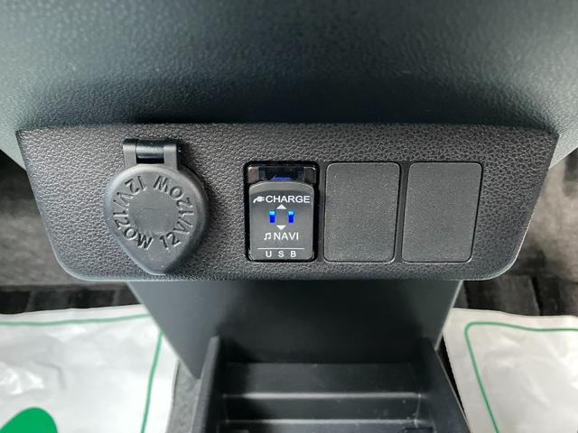 ミライース Ｌ　ＳＡＩＩＩ　純正オーディオ　キーレスエントリー　オートライト　アイドリングストップ　クリアランスソナー　衝突軽減ブレーキ　横滑り防止装置（19枚目）