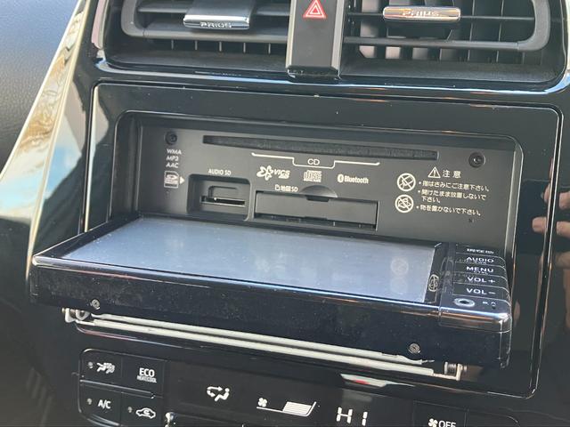 プリウス Ｓ　４ＷＤ　夏冬タイヤ付き　寒冷地仕様　スマートキー　純正ナビ　フルセグＴＶ　バックカメラ　ＥＴＣ　トヨタセーフティセンス　ＬＥＤライト　オートライト　フォグ　電格ミラー（16枚目）
