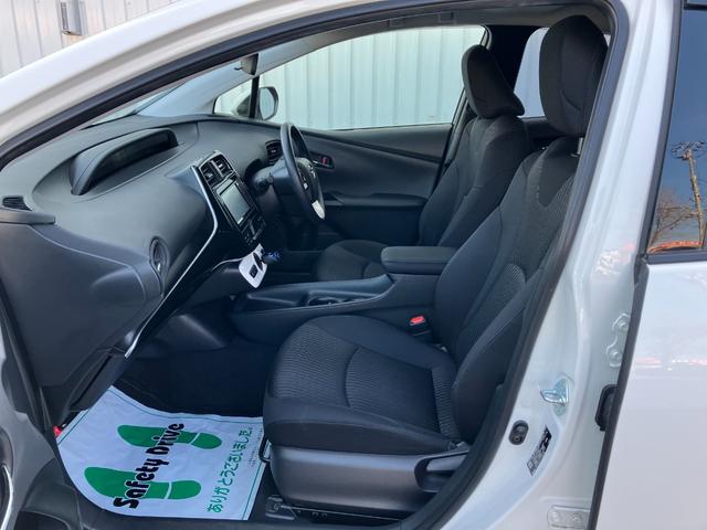 プリウス Ｓ　４ＷＤ　夏冬タイヤ付き　寒冷地仕様　スマートキー　純正ナビ　フルセグＴＶ　バックカメラ　ＥＴＣ　トヨタセーフティセンス　ＬＥＤライト　オートライト　フォグ　電格ミラー（27枚目）