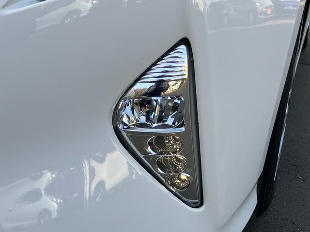 プリウス Ｓ　４ＷＤ　夏冬タイヤ付き　寒冷地仕様　スマートキー　純正ナビ　フルセグＴＶ　バックカメラ　ＥＴＣ　トヨタセーフティセンス　ＬＥＤライト　オートライト　フォグ　電格ミラー（42枚目）