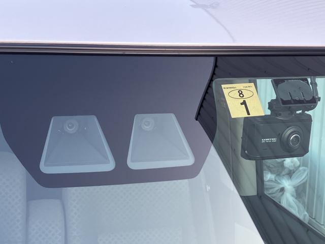 タント Ｘ　４ＷＤ　夏冬タイヤ付き　スマートキー　片側パワスラ　純正ＣＤチューナー　ドラレコ　ブレーキホールド　アイドリングストップ　クリアランスソナー　オートライト　衝突軽減ブレーキ　横滑り防止装置　電格ミラー（10枚目）