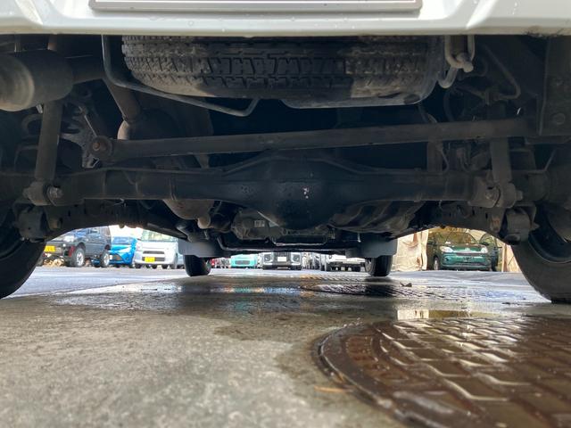 サンバーバン ＶＣターボスマートアシスト　４ＷＤ　社外ＣＤチューナー　キーレス　ハイルーフ　寒冷地仕様　両側スライドドア　スマアシ　ターボ　ＬＥＤライト　フォグ　アイドリングストップ　クリアランスソナー　衝突軽減ブレーキ　横滑り防止装置（7枚目）