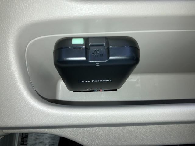 キャスト スタイルＧ　ＶＳ　ＳＡＩＩＩ　４ＷＤ　純正ナビ　スマートキー　純正エンスタ　フルセグＴＶ　パノラマビューモニター　スマートアシスト　ドラレコ　アイドリングストップ　シートヒーター　衝突軽減ブレーキ　横滑り防止装置　電格ミラー（20枚目）