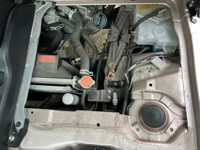 ハイゼットトラック ジャンボＳＡＩＩＩｔ　パートタイム４ＷＤ　キーレスエントリー　社外ＣＤチューナー　三方開　スマートアシスト　マニュアルエアコン　フォグ　衝突軽減ブレーキ　横滑り防止装置（6枚目）