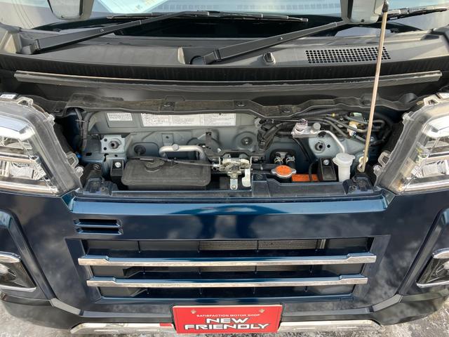 アトレー ＲＳ　４ＷＤ　夏タイヤ　リフトアップ　両側パワスラ　スマートキー　社外ナビ　バックカメラ　フルセグＴＶ　スマアシ　ドラレコ　ＥＴＣ　デジタルインナーミラー　オートライト　ＬＥＤ　フォグ　社外ルーフキャリア（6枚目）