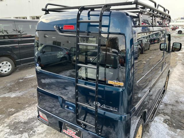 アトレー ＲＳ　４ＷＤ　夏タイヤ　リフトアップ　両側パワスラ　スマートキー　社外ナビ　バックカメラ　フルセグＴＶ　スマアシ　ドラレコ　ＥＴＣ　デジタルインナーミラー　オートライト　ＬＥＤ　フォグ　社外ルーフキャリア（12枚目）