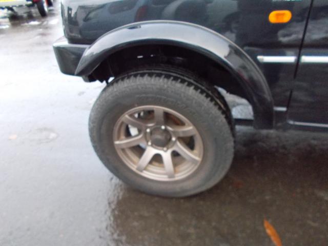 ジムニー ワイルドウインド　４ＷＤ　ターボ　リフトＵＰ　オーバーフェンダー　前後社外バンパー　社外マフラー　キーレス　エンジンスターター　シートヒーター　ミラーヒーター　フォグランプ　タイミングチェーン（10枚目）