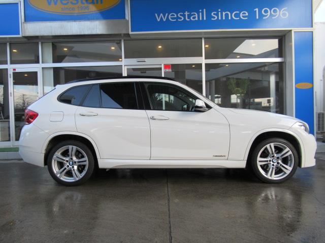 xDrive 20i Mスポーツ 4WD HID 純正ナビ(4枚目)