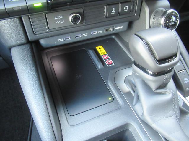 ランドクルーザー２５０ ＶＸ　１オーナー　サンルーフ　黒革シート　シートヒーター　ベンチレーション　７人乗り　ＣａｒＰｌａｙ　ＡｎｄｒｏｉｄＡｕｔｏ　フルセグ　アダプティブクルーズコントロール　ＬＥＤヘッド　デジタルインナーミラー（18枚目）