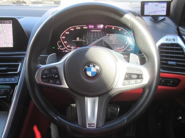 ８シリーズ Ｍ８５０ｉ　ｘＤｒｉｖｅ　グランクーペ　冬タイヤ付き　１オーナー　サンルーフ　赤革シート　シートヒーター　ベンチレーション　ハーマンカードン　ＬＥＤヘッド　ドラレコ　フルセグ　ＡＣＣ　２０インチ　クリスタルシフト　ヘッドアップディスプレイ（7枚目）