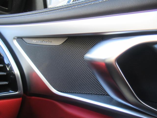 ８シリーズ Ｍ８５０ｉ　ｘＤｒｉｖｅ　グランクーペ　冬タイヤ付き　１オーナー　サンルーフ　赤革シート　シートヒーター　ベンチレーション　ハーマンカードン　ＬＥＤヘッド　ドラレコ　フルセグ　ＡＣＣ　２０インチ　クリスタルシフト　ヘッドアップディスプレイ（16枚目）