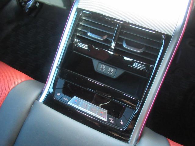 ８シリーズ Ｍ８５０ｉ　ｘＤｒｉｖｅ　グランクーペ　冬タイヤ付き　１オーナー　サンルーフ　赤革シート　シートヒーター　ベンチレーション　ハーマンカードン　ＬＥＤヘッド　ドラレコ　フルセグ　ＡＣＣ　２０インチ　クリスタルシフト　ヘッドアップディスプレイ（19枚目）