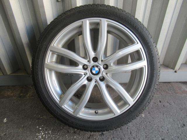 ８シリーズ Ｍ８５０ｉ　ｘＤｒｉｖｅ　グランクーペ　冬タイヤ付き　１オーナー　サンルーフ　赤革シート　シートヒーター　ベンチレーション　ハーマンカードン　ＬＥＤヘッド　ドラレコ　フルセグ　ＡＣＣ　２０インチ　クリスタルシフト　ヘッドアップディスプレイ（23枚目）