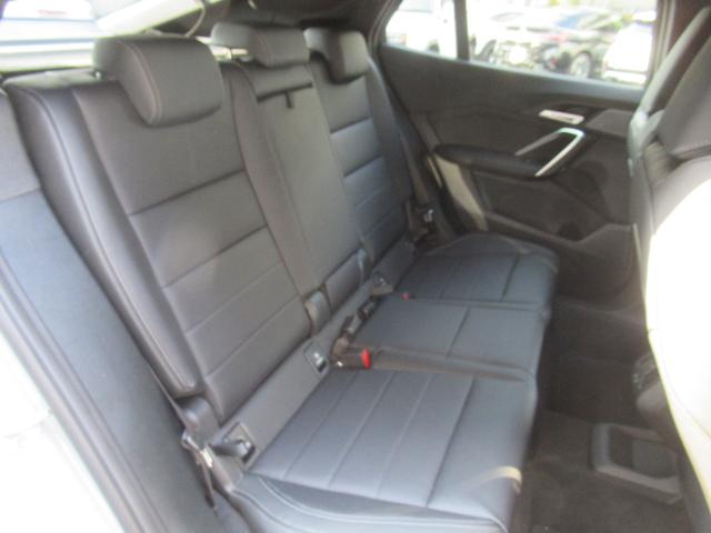 Ｘ２ ｘＤｒｉｖｅ　２０ｄ　Ｍスポーツ　登録済未使用車　ハイラインＰＫＧ　ハーマンカードン　ＬＥＤライト　コンフォートアクセス　シートヒーター　　ステアリングヒーター　パワーバックドア　ワイヤレスチャージ　バックカメラ　トップビューカメラ（11枚目）