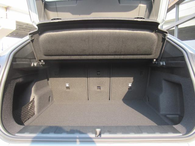 Ｘ２ ｘＤｒｉｖｅ　２０ｄ　Ｍスポーツ　登録済未使用車　ハイラインＰＫＧ　ハーマンカードン　ＬＥＤライト　コンフォートアクセス　シートヒーター　　ステアリングヒーター　パワーバックドア　ワイヤレスチャージ　バックカメラ　トップビューカメラ（18枚目）