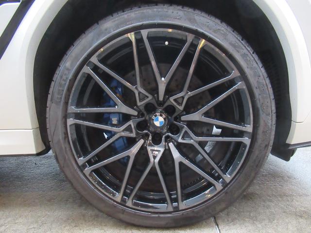 X6 M コンペティション 冬タイヤ付き 1オーナー コンフォートPKG プラスPKG リアエンター カーボンインテリア レーザーライト アラームシステム フルレザーインテリア シートヒーター ベンチレーション ソフトクローズ(18枚目)