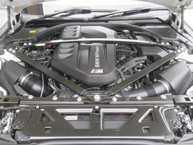 Ｍ４ Ｍ４クーペ　コンペティション　Ｍ　ｘＤｒｉｖｅ　１オナ　ＭドライバーズＰ　ＭカーボンエクステリアＰ　アクラポビッチ可変マフラー　カーボンインテリア　パーキングアシストプラス　フルレザーインテリア　ハーマンカードン　シートヒーター　ベンチレーション（20枚目）