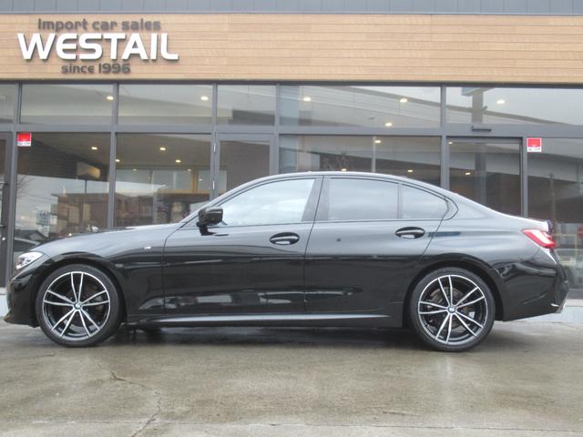 3シリーズ 320d xDrive Mスポーツ 黒革シート 電動シート シートヒーター 全周囲カメラ パワートランク アダプティブクルーズコントロール パドルシフト ワイヤレスチャージング 電動格納ミラー フルセグTV ETC 19インチAW(4枚目)