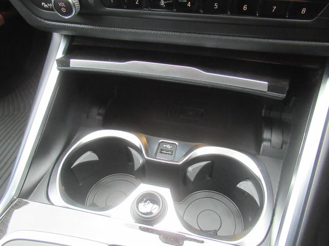 3シリーズ 320d xDrive Mスポーツ 黒革シート 電動シート シートヒーター 全周囲カメラ パワートランク アダプティブクルーズコントロール パドルシフト ワイヤレスチャージング 電動格納ミラー フルセグTV ETC 19インチAW(14枚目)