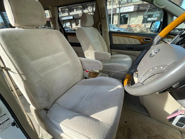 アルファードＶ ＭＺ　４ＷＤ／両側スライドドア／３列シート／ＡＴ／アルミホイール／盗難防止システム／衝突安全ボディ　ＡＢＳ／エアコン／パワーステアリング／フルフラット／ＥＴＣ（32枚目）