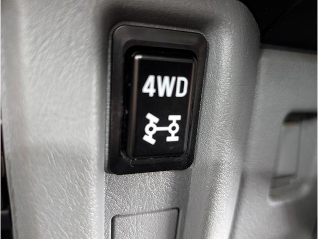 ミニキャブトラック ＶＸ－ＳＥ　エアコン　パワステ　２ＷＤ４ＷＤ切替有　車検令和９年１１月　防錆塗装済　５速ＭＴ（5枚目）