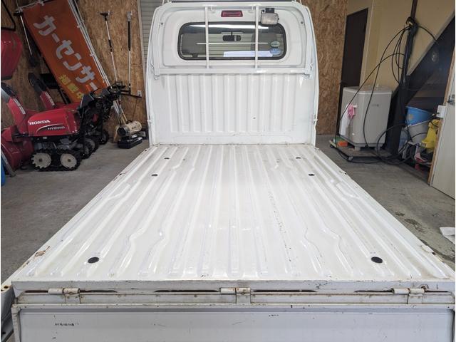 ミニキャブトラック ＶＸ－ＳＥ　エアコン　パワステ　２ＷＤ４ＷＤ切替有　車検令和９年１１月　防錆塗装済　５速ＭＴ（14枚目）