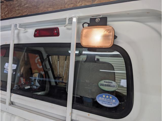 ミニキャブトラック ＶＸ－ＳＥ　エアコン　パワステ　２ＷＤ４ＷＤ切替有　車検令和９年１１月　防錆塗装済　５速ＭＴ（15枚目）