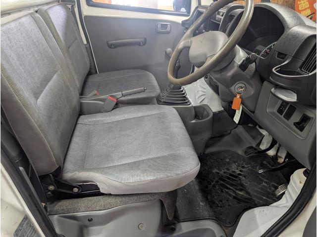 ミニキャブトラック ＶＸ－ＳＥ　エアコン　パワステ　２ＷＤ４ＷＤ切替有　車検令和９年１１月　防錆塗装済　５速ＭＴ（19枚目）