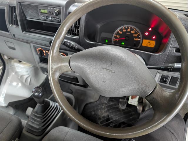 ミニキャブトラック ＶＸ－ＳＥ　エアコン　パワステ　２ＷＤ４ＷＤ切替有　車検令和９年１１月　防錆塗装済　５速ＭＴ（24枚目）