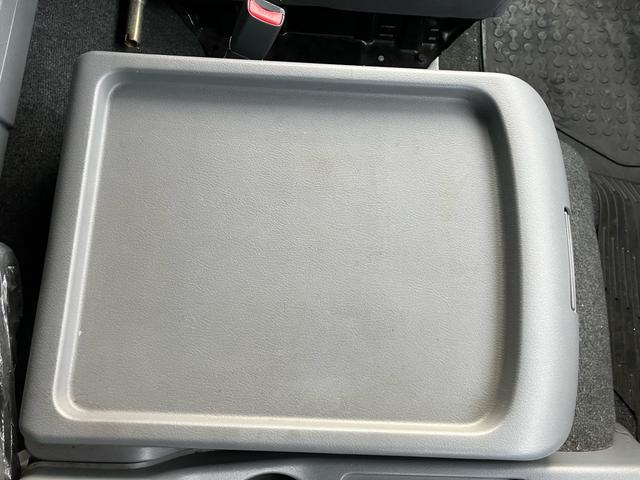 ファイター 　７．５Ｄ　アルミウイング　バックカメラ　ベッド　エアブレーキ　ＥＴＣ　積載量２．８ｔ（32枚目）