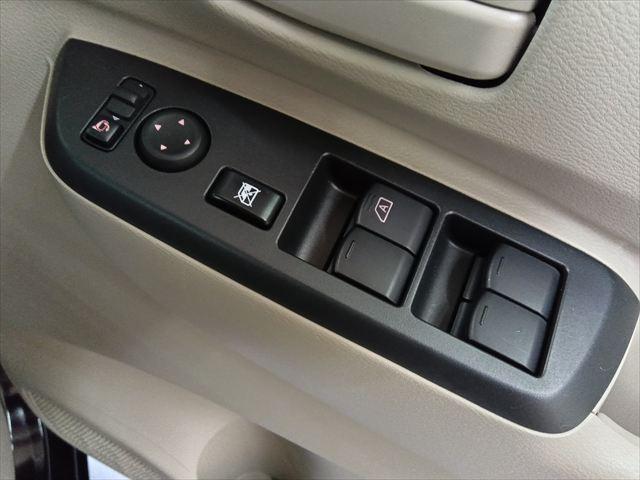 ルークス Ｓ　４ＷＤ　衝突軽減ブレーキ　Ｂｌｕｅｔｏｏｔｈ　バックカメラ　純正ナビＴＶ　エマージェンシーブレーキ　ＥＴＣ　障害物センサー　盗難防止装置　横滑り防止装置　誤発進抑制装置　ＬＥＤヘッドライト　禁煙車（25枚目）