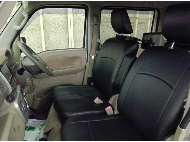 タウンボックス Ｇ　４ＷＤ　ターボ　衝突軽減ブレーキ　Ｂｌｕｅｔｏｏｔｈ　バックカメラ　社外フルセグナビＴＶ　片側パワースライド　ＥＴＣ　盗難防止装置　禁煙車　ＡＢＳ　横滑り防止装置　誤発進抑制装置　ＬＥＤヘッドライト（7枚目）