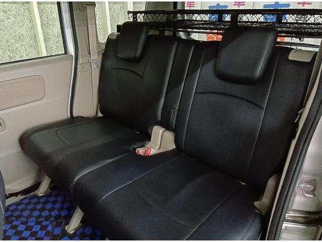 タウンボックス Ｇ　４ＷＤ　ターボ　衝突軽減ブレーキ　Ｂｌｕｅｔｏｏｔｈ　バックカメラ　社外フルセグナビＴＶ　片側パワースライド　ＥＴＣ　盗難防止装置　禁煙車　ＡＢＳ　横滑り防止装置　誤発進抑制装置　ＬＥＤヘッドライト（8枚目）