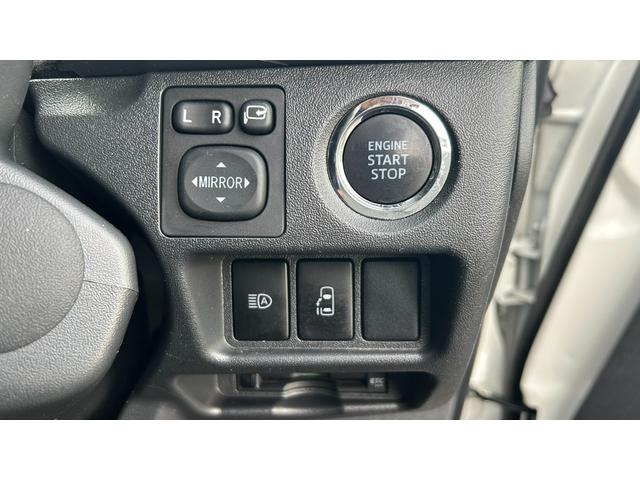 ハイエースワゴン ＧＬ　４ＷＤ　１０人乗　衝突被害軽減ＴＳＳ　Ｐ／Ｓ　電動格納メッキドアミラ　アルパイン１１型ＳＤナビ　フルセグＴＶ　パノラミックビュー　ＨＤＭＩ　社外ＬＥＤヘッドライト　ローダウン　エンスタ　ＥＴＣ　寒冷地（22枚目）