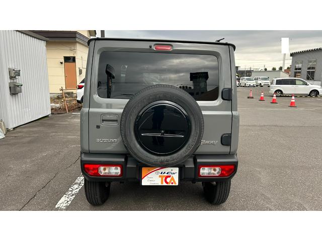 ジムニー ＸＬ　４ＷＤ　マニュアル５ＭＴ　衝突被害軽減ブレーキ　オートエアコン　ディスプレイオーディオＣＤ／ＤＶＤ／ＵＳＢプレイヤー　スマートキー　運転席・助手席シートヒーター　夏冬タイヤあり　ワンオーナー　禁煙車（7枚目）