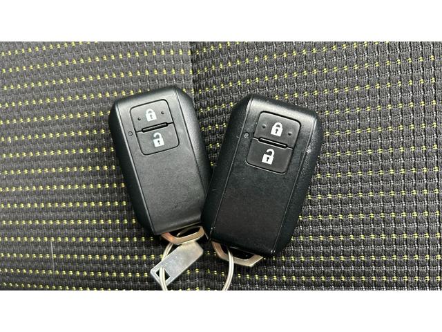 ジムニー ＸＬ　４ＷＤ　マニュアル５ＭＴ　衝突被害軽減ブレーキ　オートエアコン　ディスプレイオーディオＣＤ／ＤＶＤ／ＵＳＢプレイヤー　スマートキー　運転席・助手席シートヒーター　夏冬タイヤあり　ワンオーナー　禁煙車（28枚目）