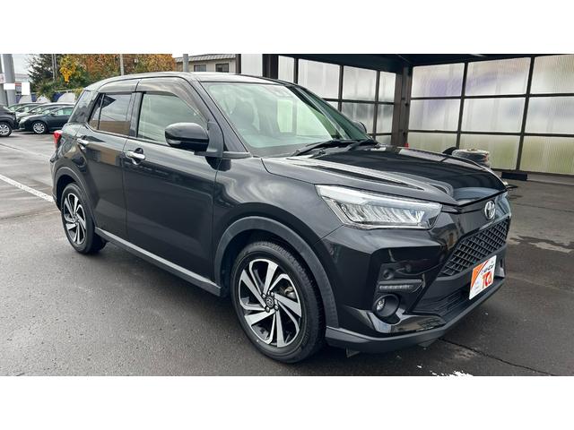 ライズ Ｚ　４ＷＤ　ＳＡ３　ＢＳＭ　ＬＥＤヘッドライト　ディスプレイオーディオ　フルセグＴＶ　パノラミックビューモニター　スマートキー＆純正エンスタ　運転席・助手席シートヒーター　クルコン　ワンオーナー　寒冷地（4枚目）