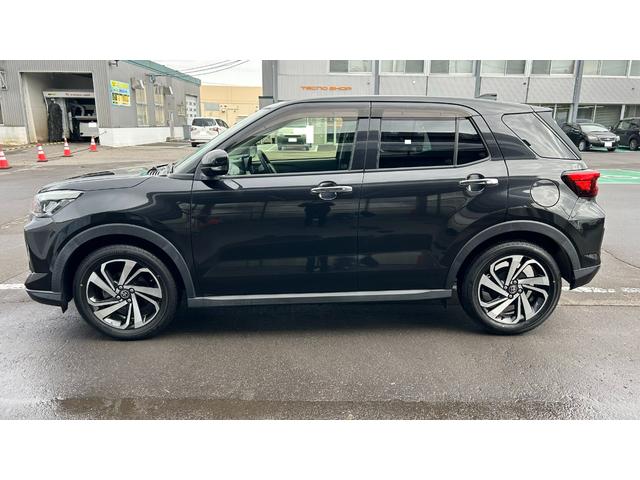 ライズ Ｚ　４ＷＤ　ＳＡ３　ＢＳＭ　ＬＥＤヘッドライト　ディスプレイオーディオ　フルセグＴＶ　パノラミックビューモニター　スマートキー＆純正エンスタ　運転席・助手席シートヒーター　クルコン　ワンオーナー　寒冷地（9枚目）