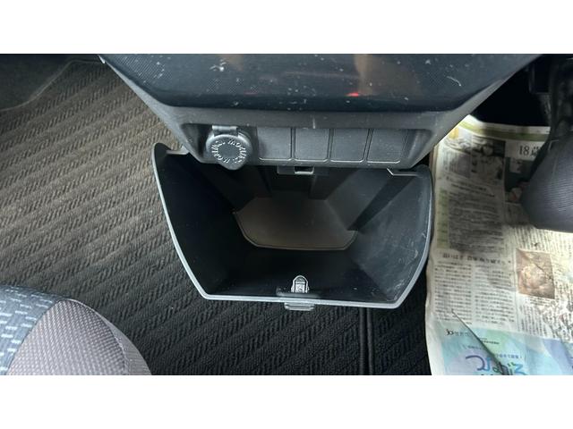 ルーミー Ｇ　４ＷＤ　ＳＡ３　ナビレディＰＫＧ　新品冬タイヤ１４インチ　社外ＳＤナビ　フルセグＴＶ　バックモニター　スマートキー＆純正エンジンスターター　ＥＴＣ　両側電動スライドドア　夏タイヤ社外１４ＡＷ　寒冷地（28枚目）